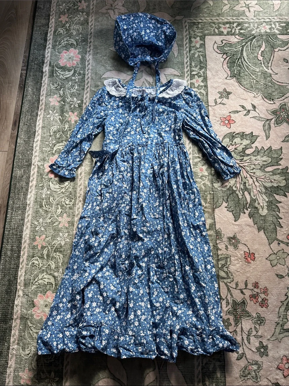 Blue Floral Girls' Prairie Costume Dress with Bonnet 🦬🩵🏕️
